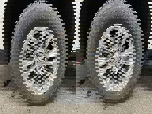 Certified 2023 GMC Yukon SLT image 32