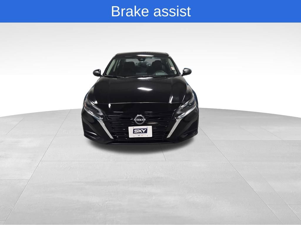 Used 2024 Nissan Altima 2.5 SV image 8