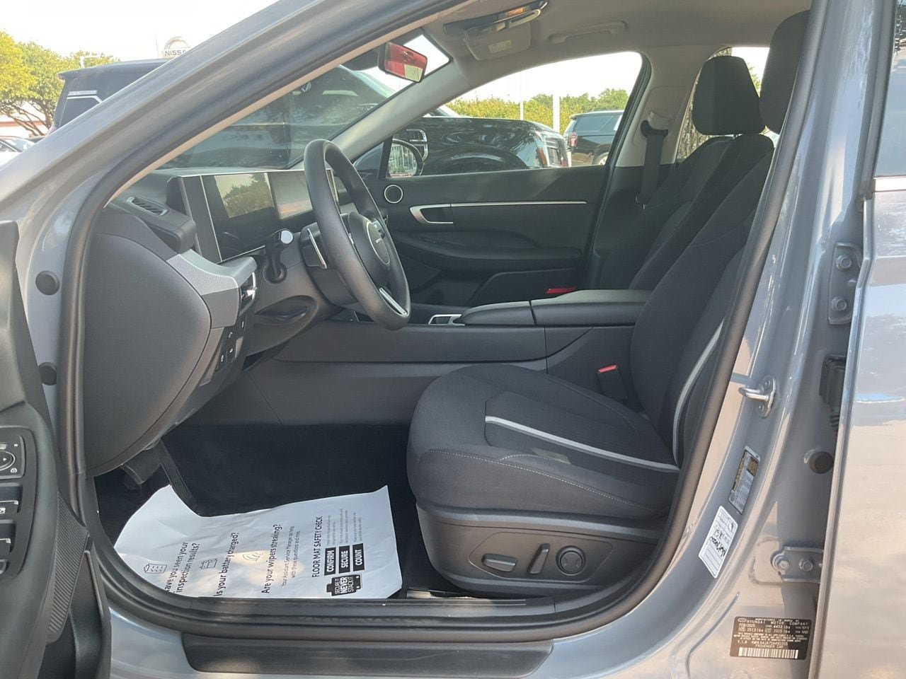 Used 2025 Hyundai Sonata SEL FWD image 8