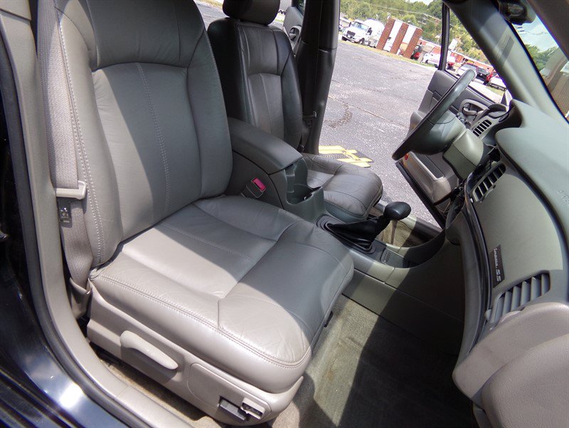 Used 2004 Chevrolet Impala SS w/ Preferred Equipment Group FWD image 26