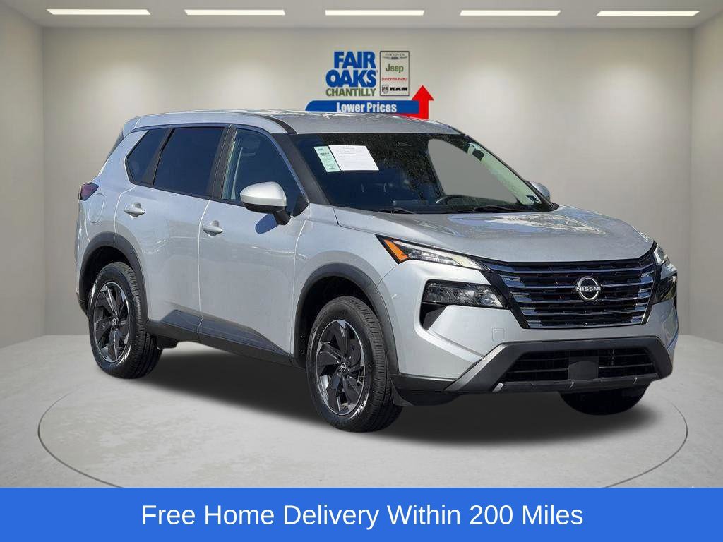 Used 2024 Nissan Rogue SV