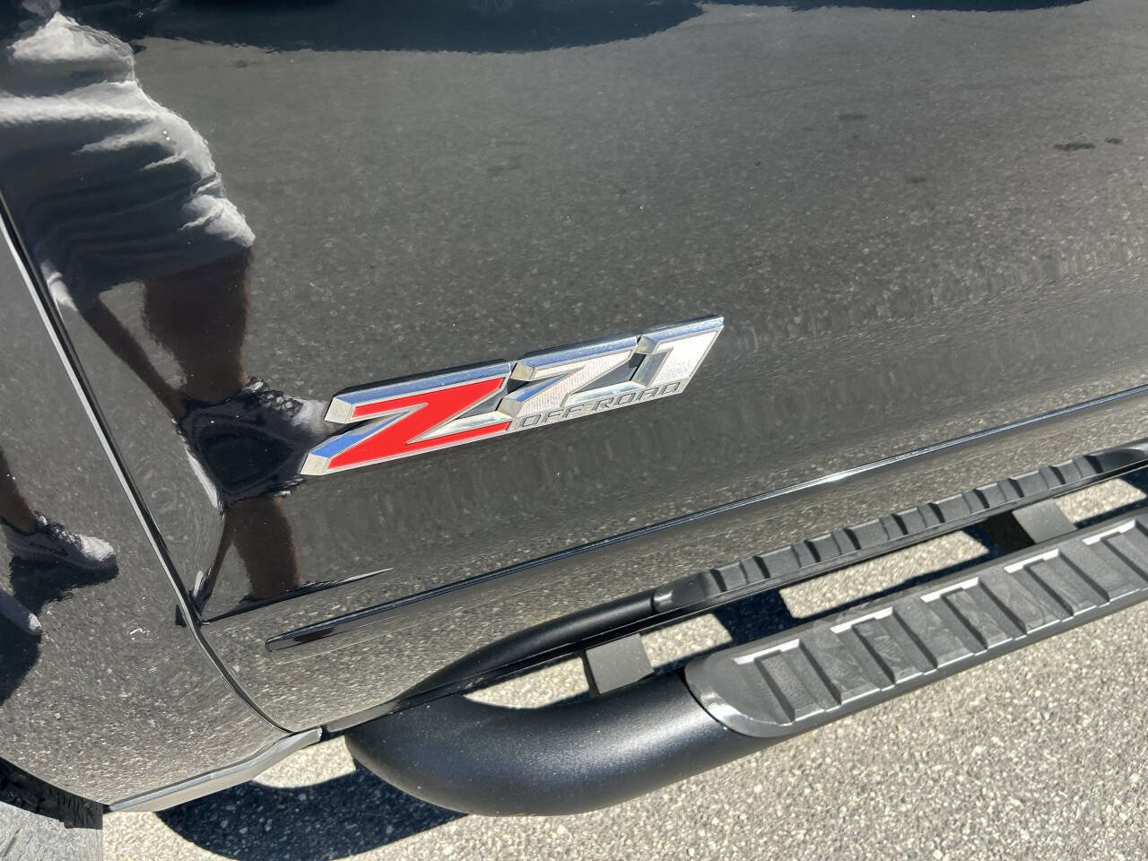 Used 2017 Chevrolet Silverado 1500 LTZ Z71 w/ LTZ Plus Package image 12