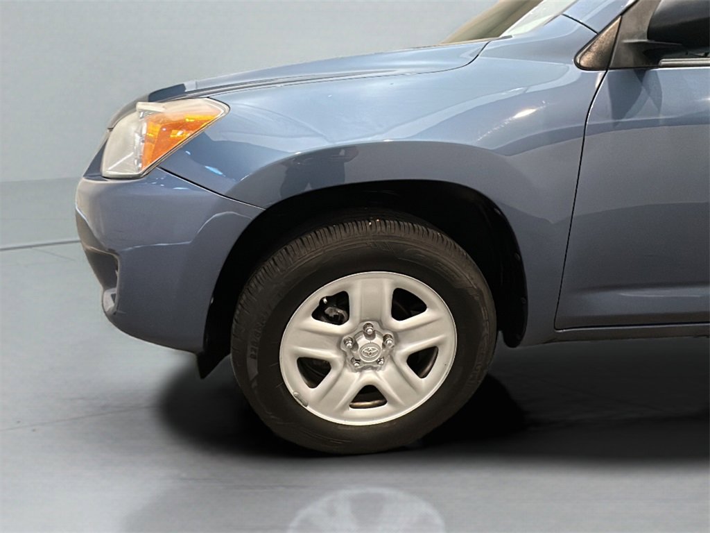 Used 2011 Toyota RAV4 4WD image 3