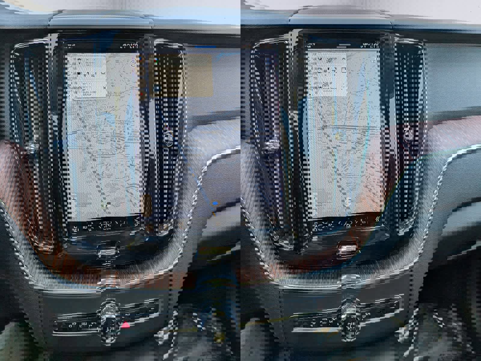 Used 2023 Volvo XC60 B5 Plus image 25