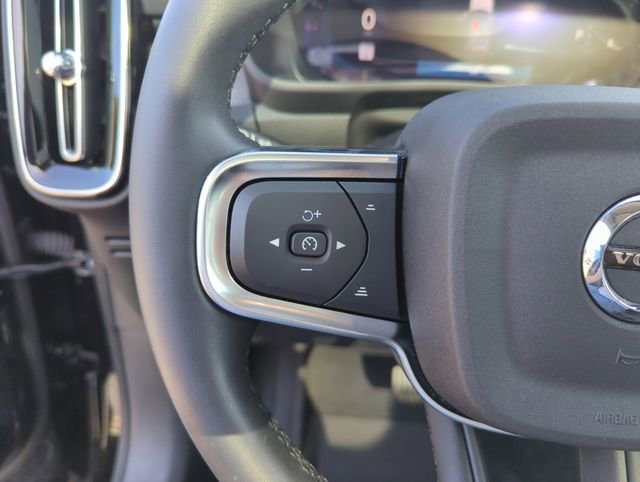 Used 2024 Volvo XC40 B5 Ultimate image 20