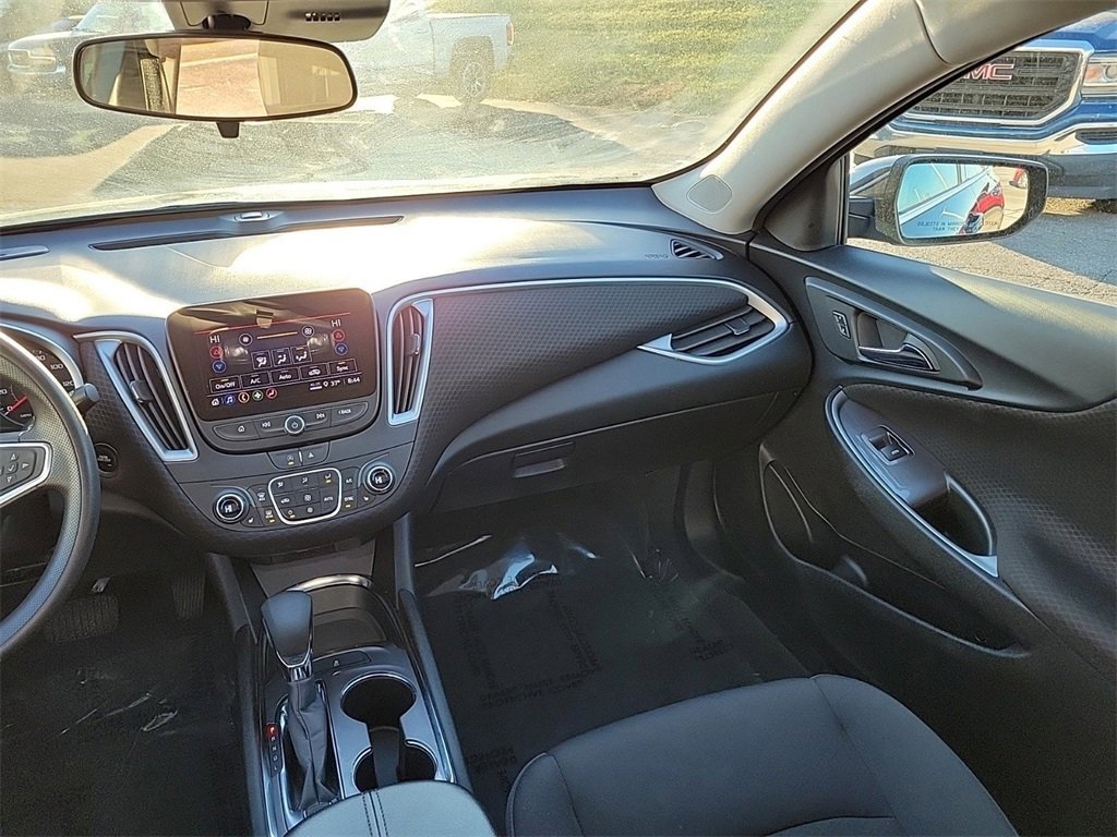 Used 2023 Chevrolet Malibu LT image 10