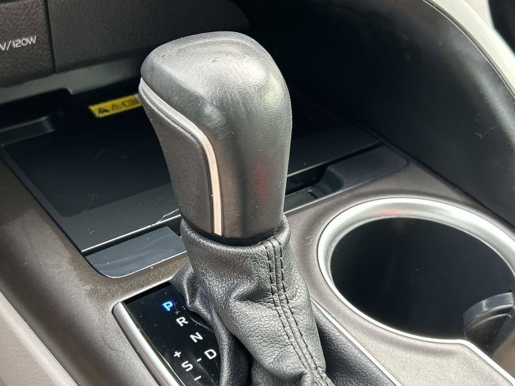 Used 2023 Toyota Camry XLE FWD image 49