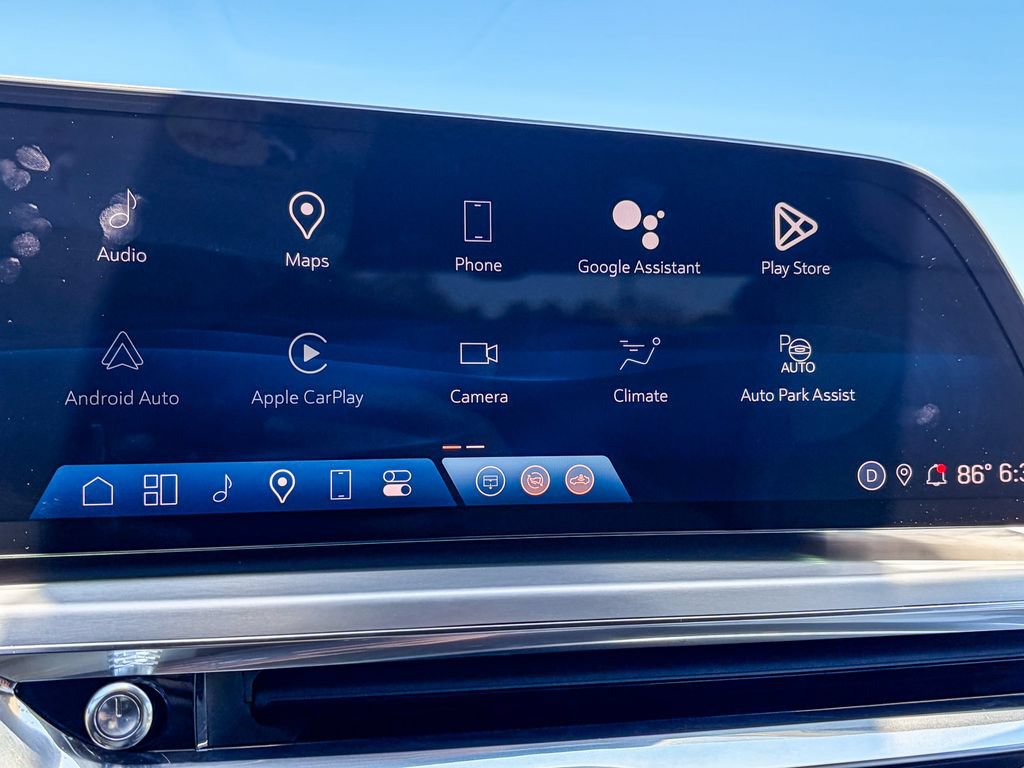 Certified 2024 Cadillac Lyriq Luxury AWD/4WD image 20