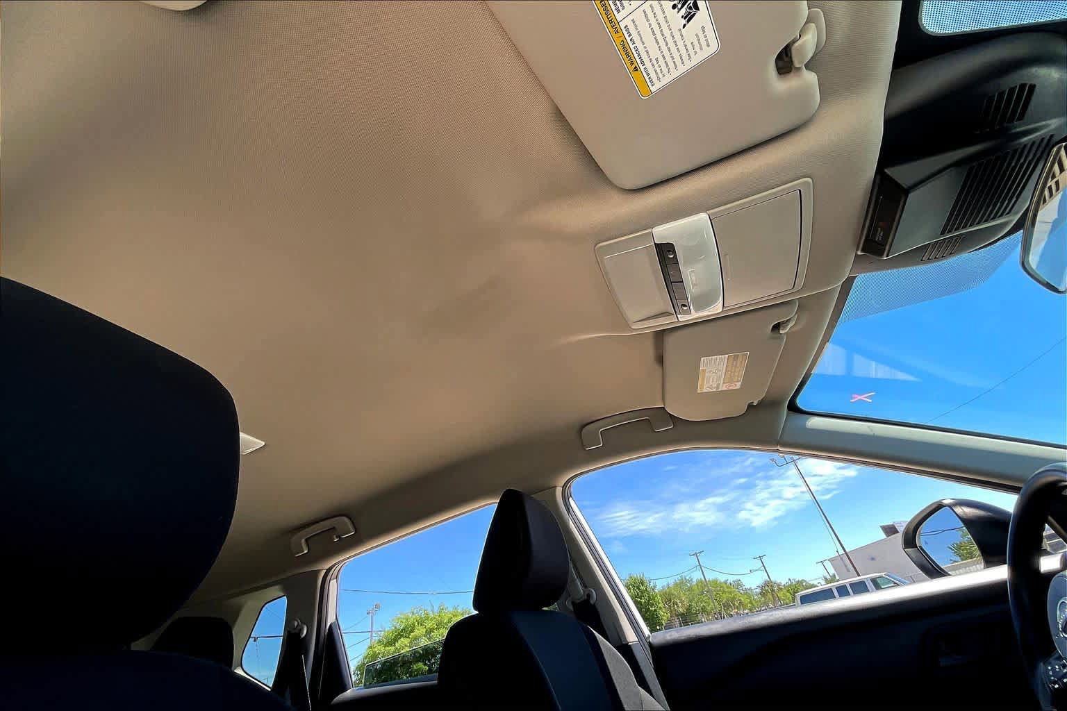 Used 2024 Nissan Rogue S FWD image 14