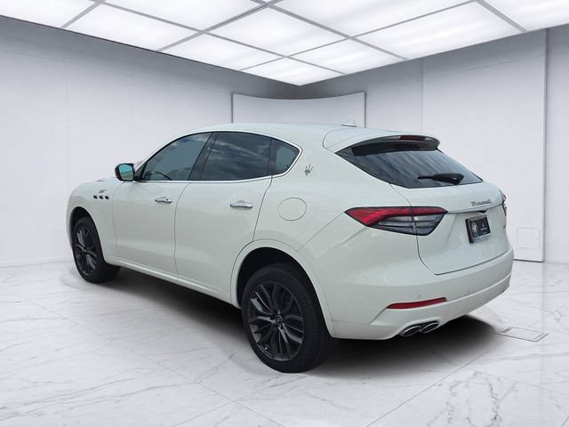 New 2024 Maserati Levante GT Ultima AWD/4WD image 3