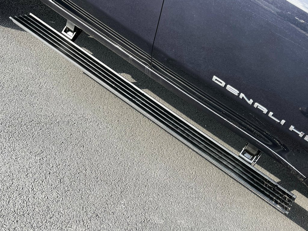 Used 2024 GMC Sierra 2500 Denali Ultimate image 21
