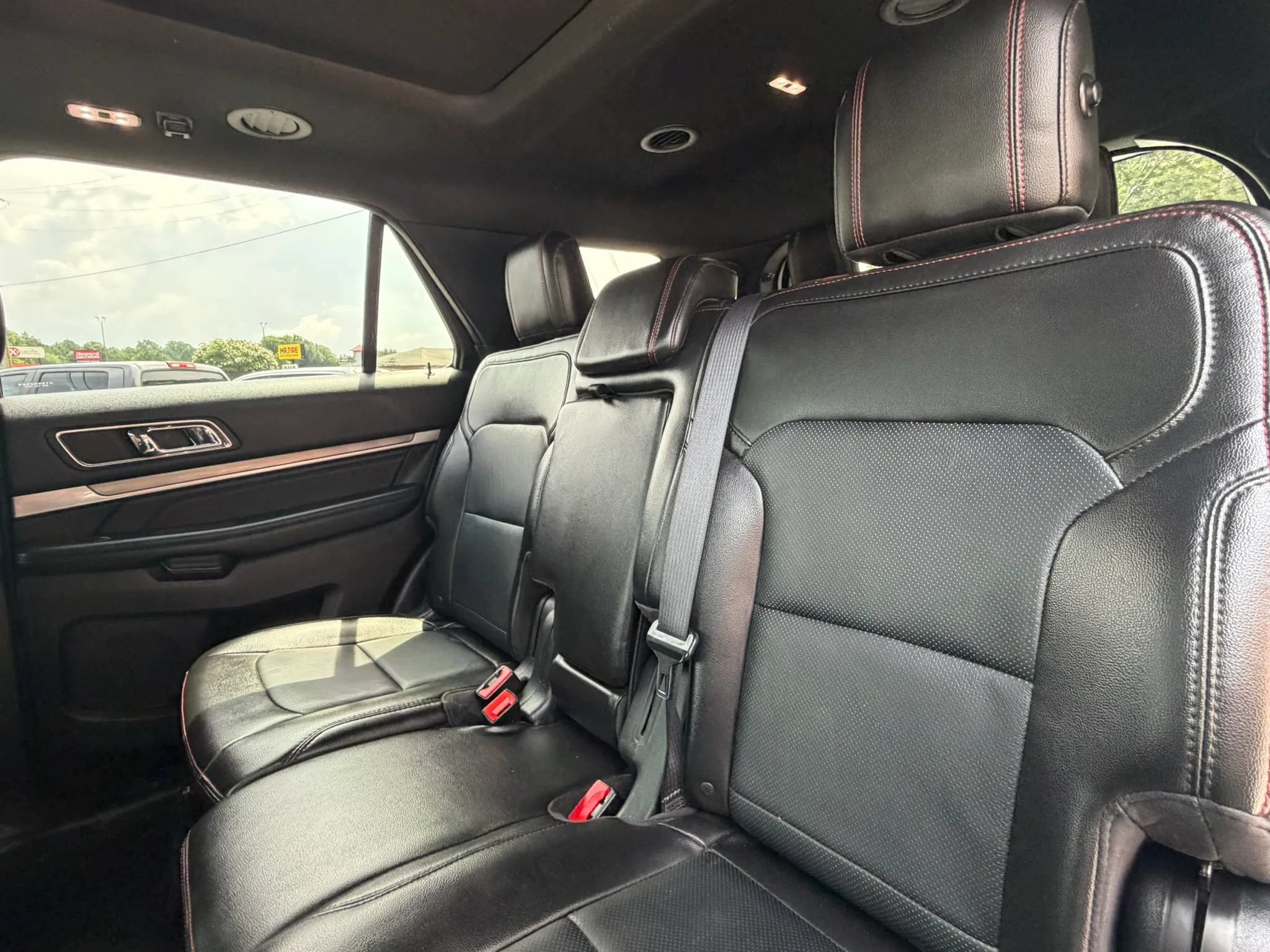 Used 2018 Ford Explorer Sport w/ Equipment Group 401A AWD/4WD image 20