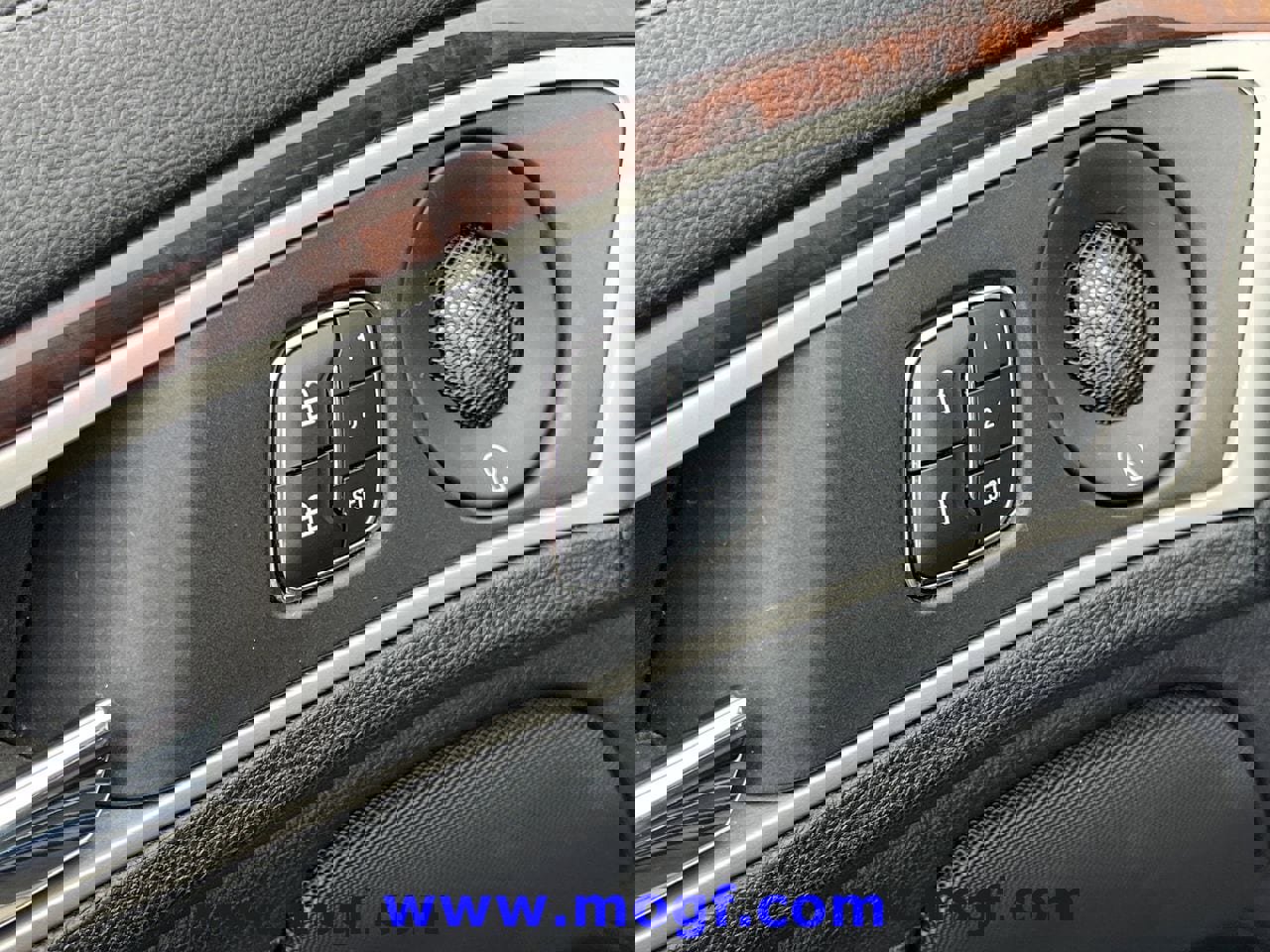 Used 2017 Lincoln MKZ Select w/ Select Plus Package image 19