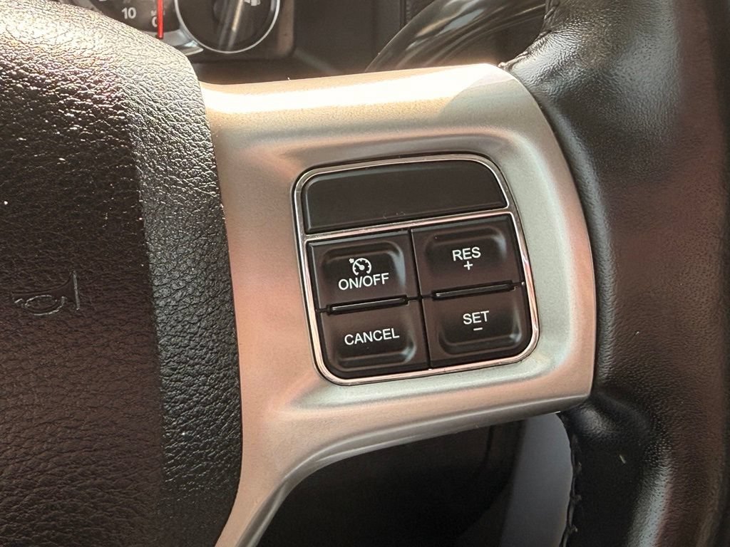 Used 2016 RAM 2500 Laramie w/ Convenience Group AWD/4WD image 30