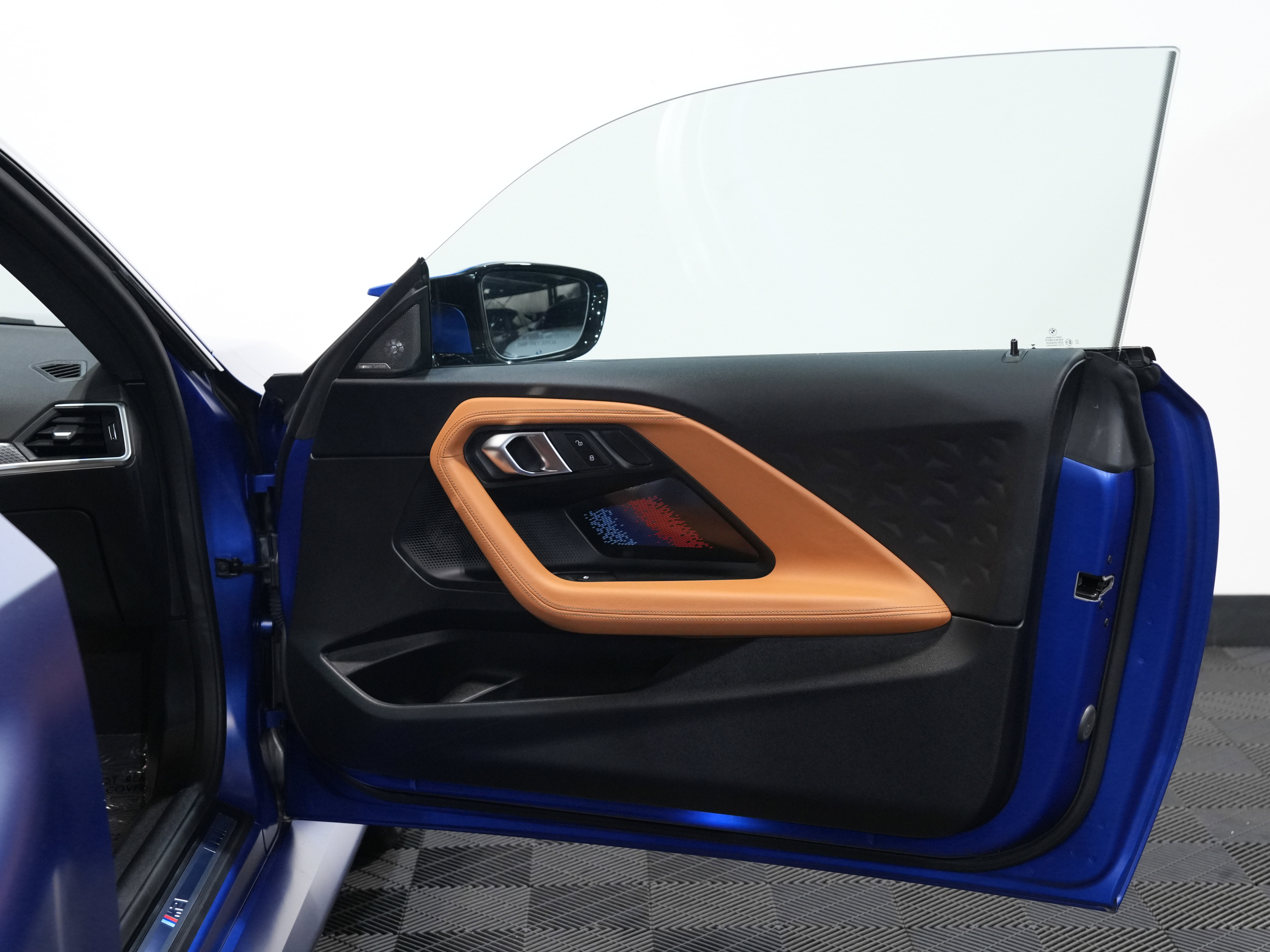 Used 2024 BMW M2 w/ Lighting Package image 23