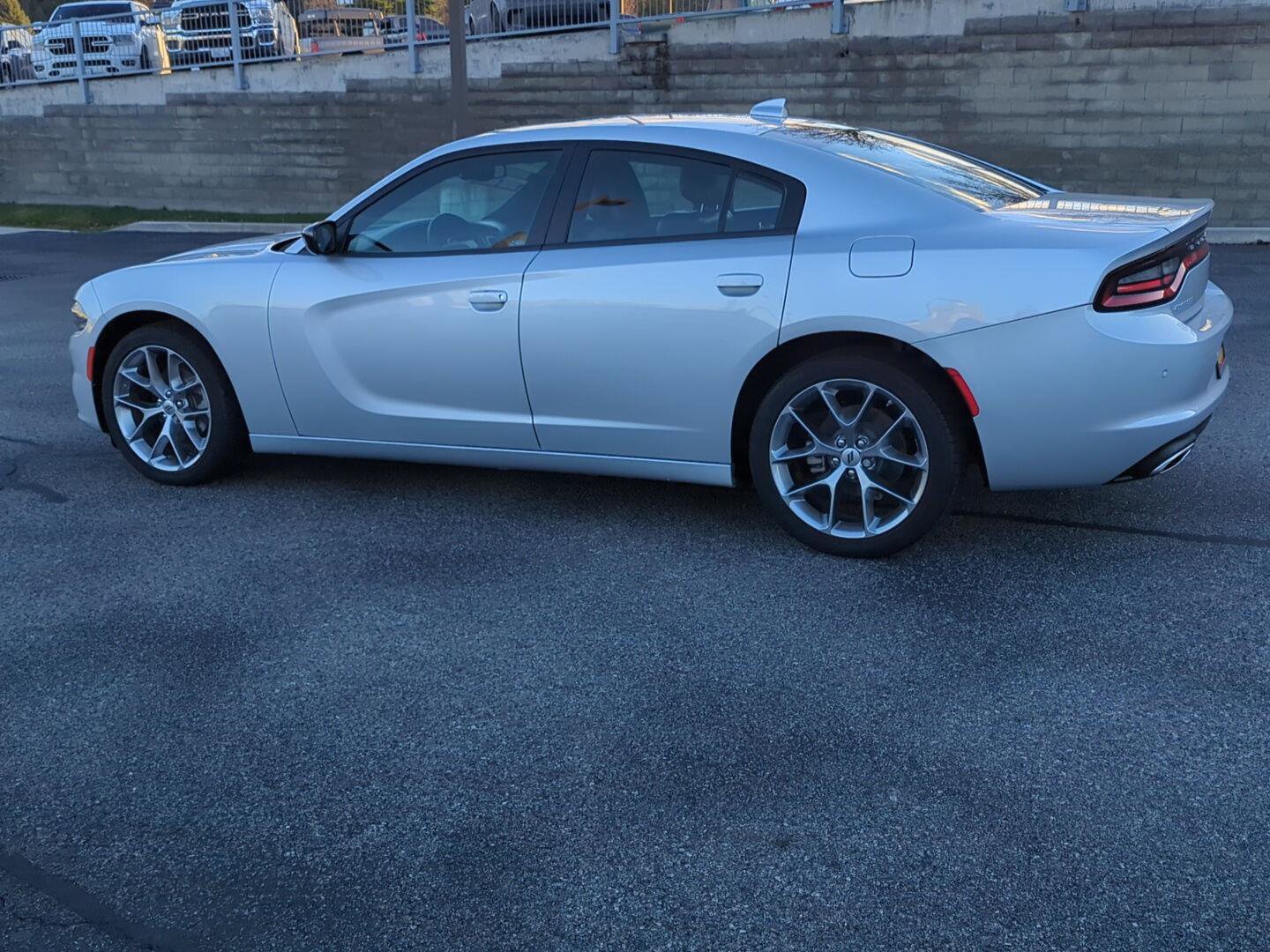Used 2023 Dodge Charger SXT w/ Plus Group image 4