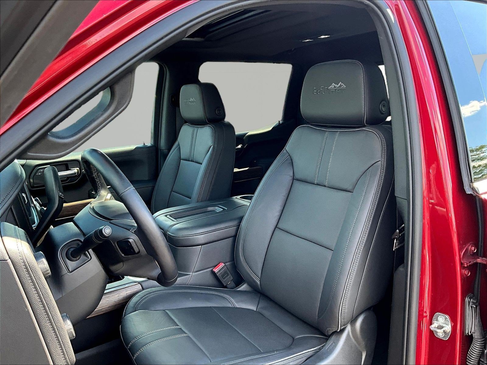 Used 2020 Chevrolet Silverado 1500 High Country w/ Technology Package AWD/4WD image 22