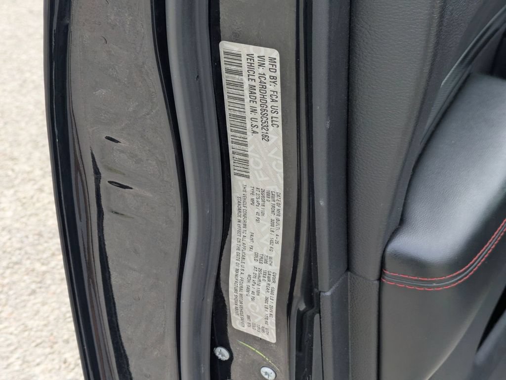 Used 2025 Dodge Durango GT RWD image 39