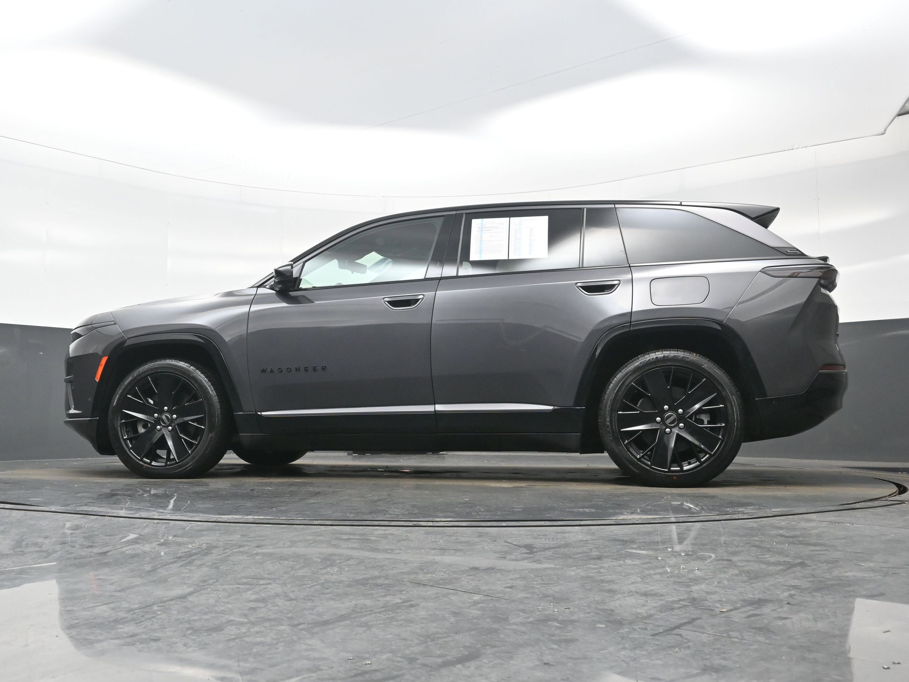 Used 2024 Jeep Wagoneer Launch Edition image 26