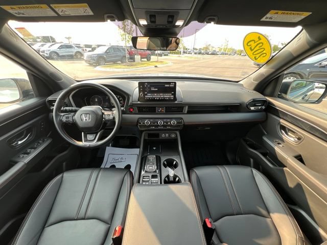 Used 2025 Honda Pilot TrailSport image 20