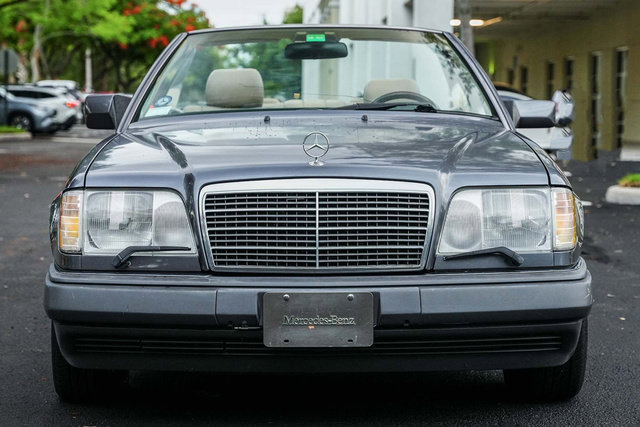 Used 1995 Mercedes-Benz E 320 Convertible image 11