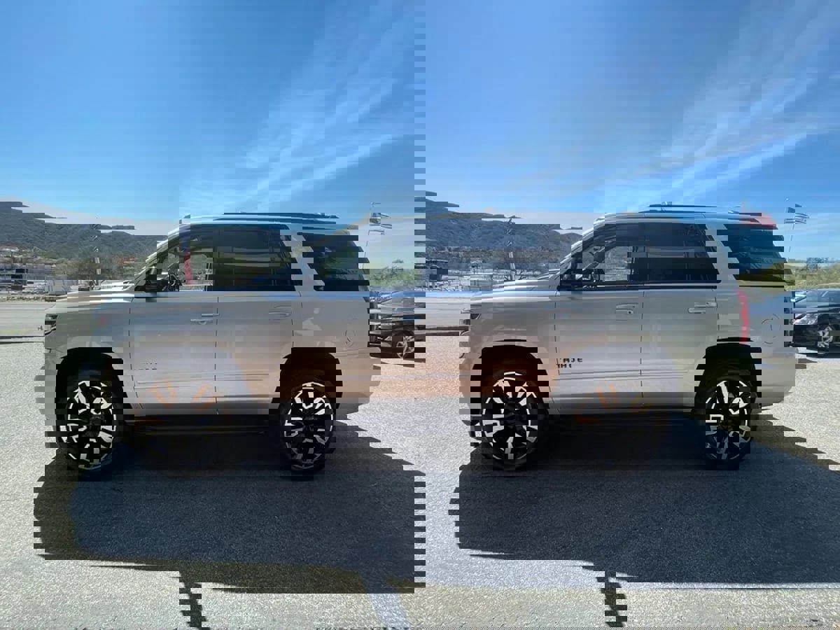 Used 2019 Chevrolet Tahoe Premier w/ RST 6.2L Performance Edition image 8