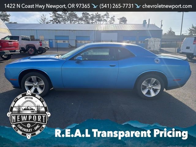 Used 2023 Dodge Challenger SXT w/ Cold Weather Group image 8