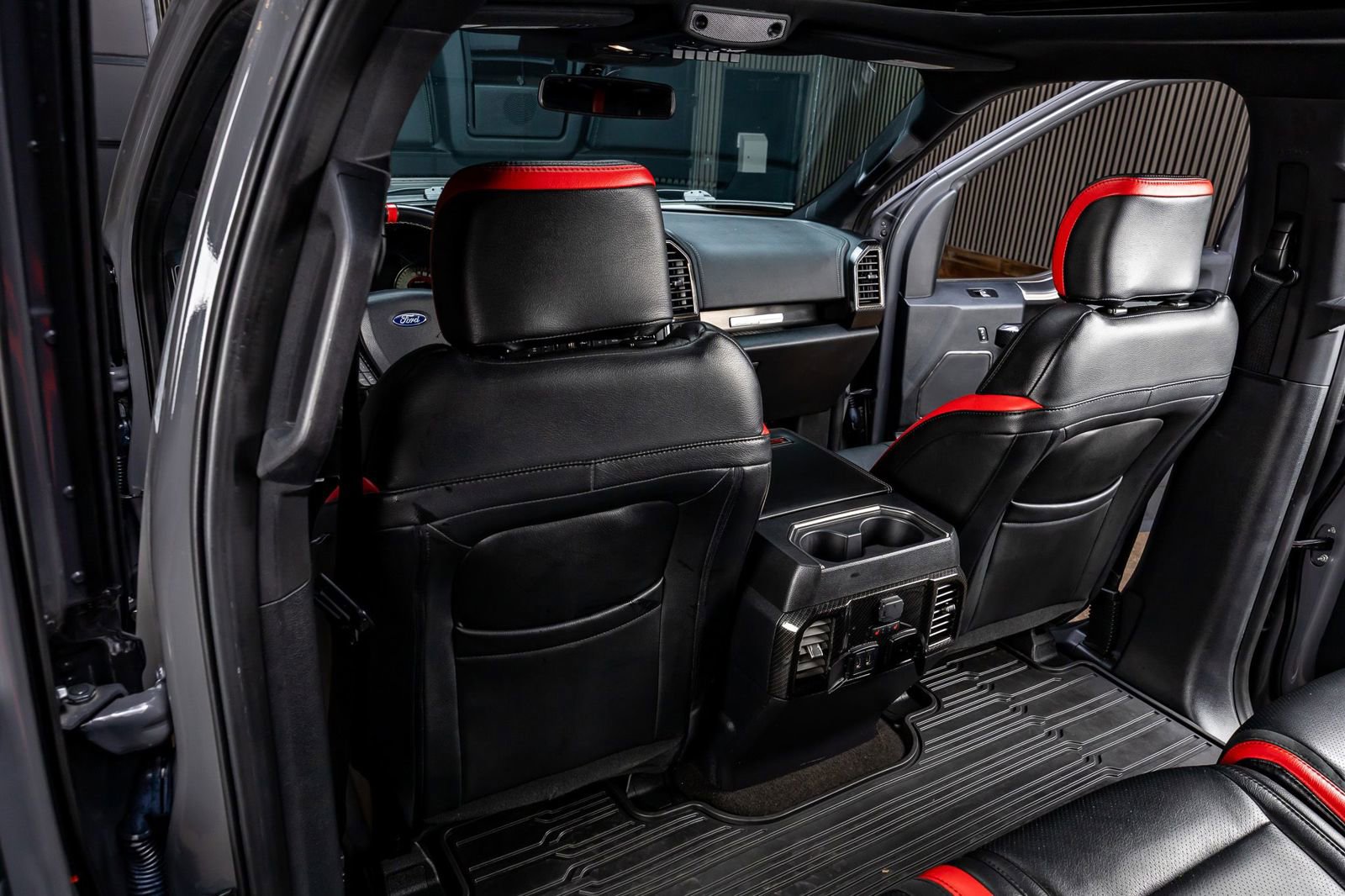 Used 2020 Ford F150 Raptor w/ Equipment Group 802A Luxury AWD/4WD image 32