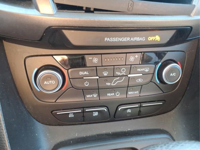 Used 2019 Ford Transit Connect XLT image 21