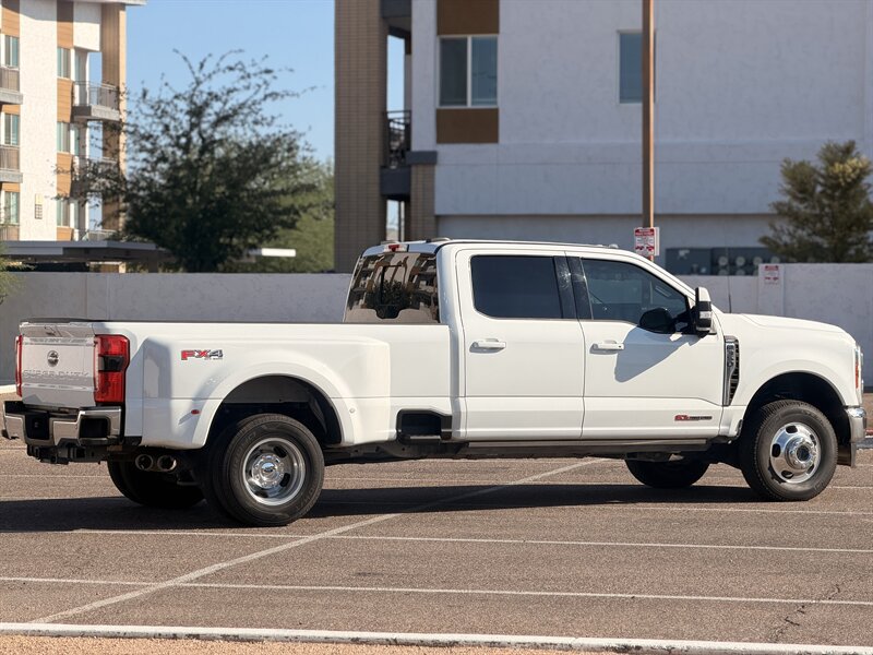 Used 2023 Ford F350 Lariat w/ Lariat Ultimate Package AWD/4WD image 5