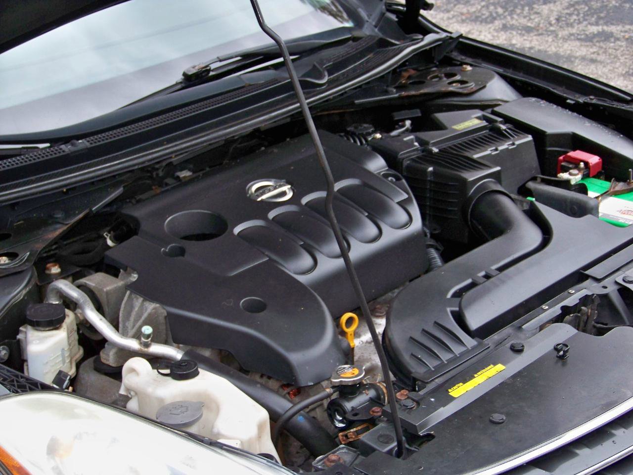 Used 2011 Nissan Altima 2.5 S FWD image 25