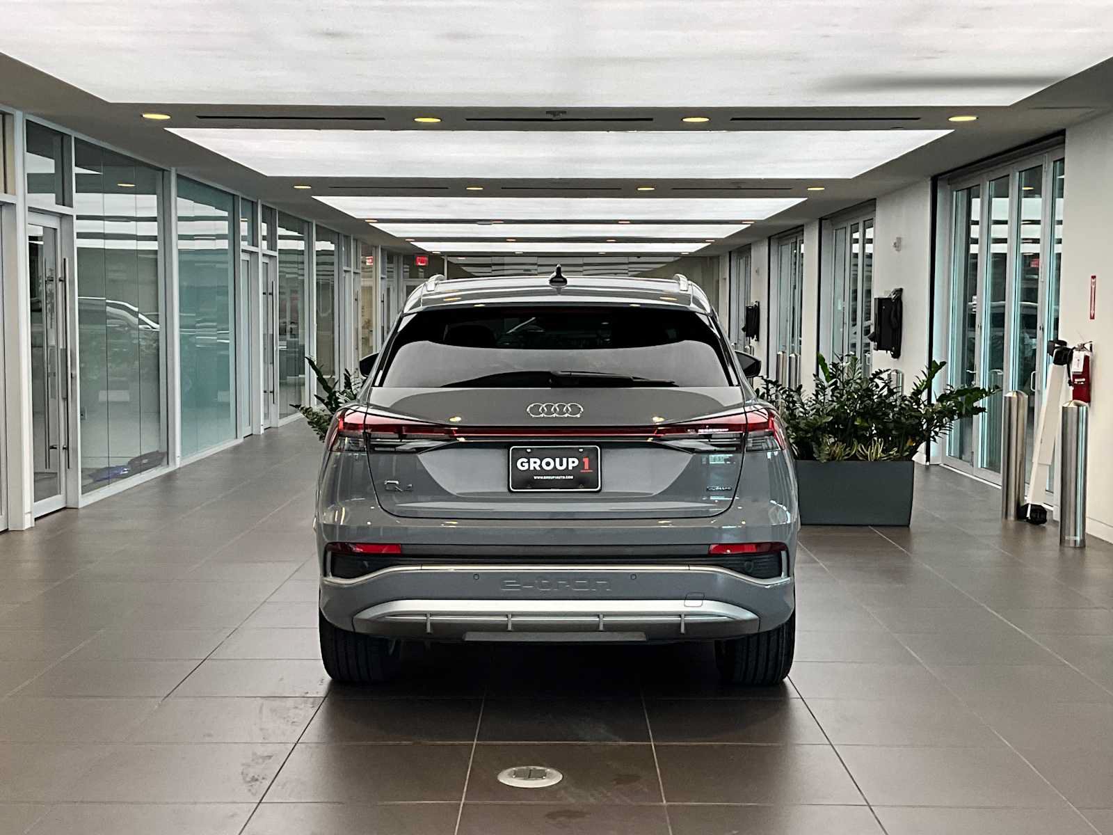 Used 2024 Audi Q4 e-tron Premium AWD/4WD image 7
