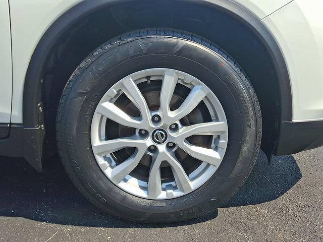 Used 2017 Nissan Rogue SV AWD/4WD image 8