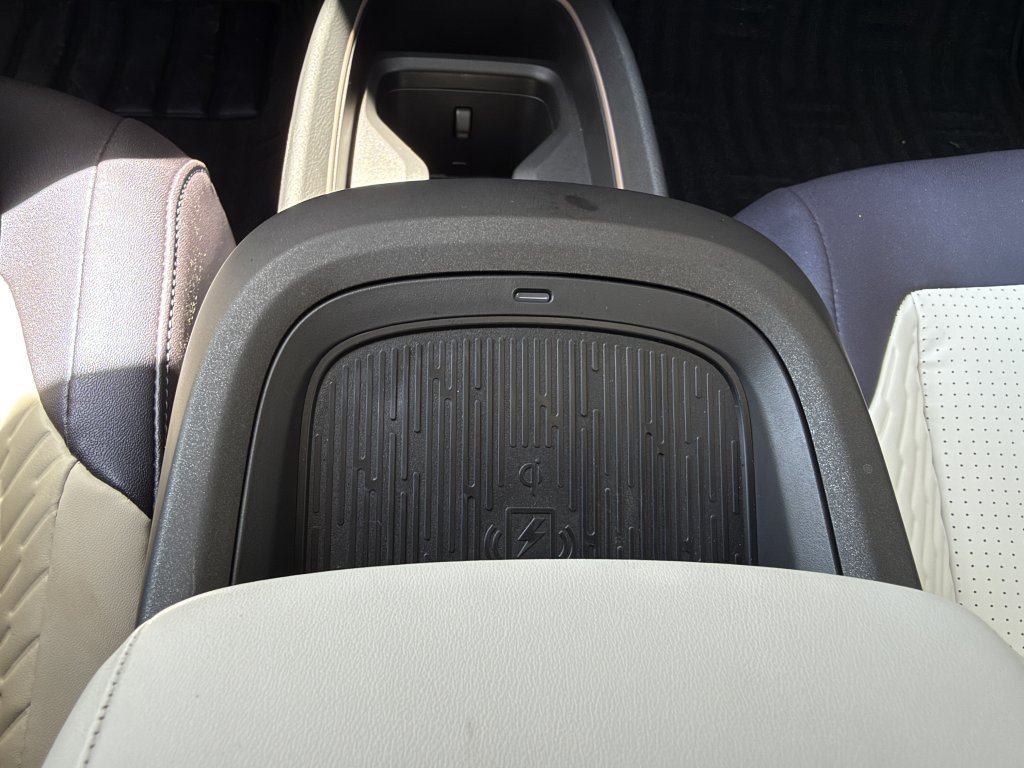 Used 2026 Nissan Leaf Platinum+ w/ Floor Mat Package (Platinum+) FWD image 26