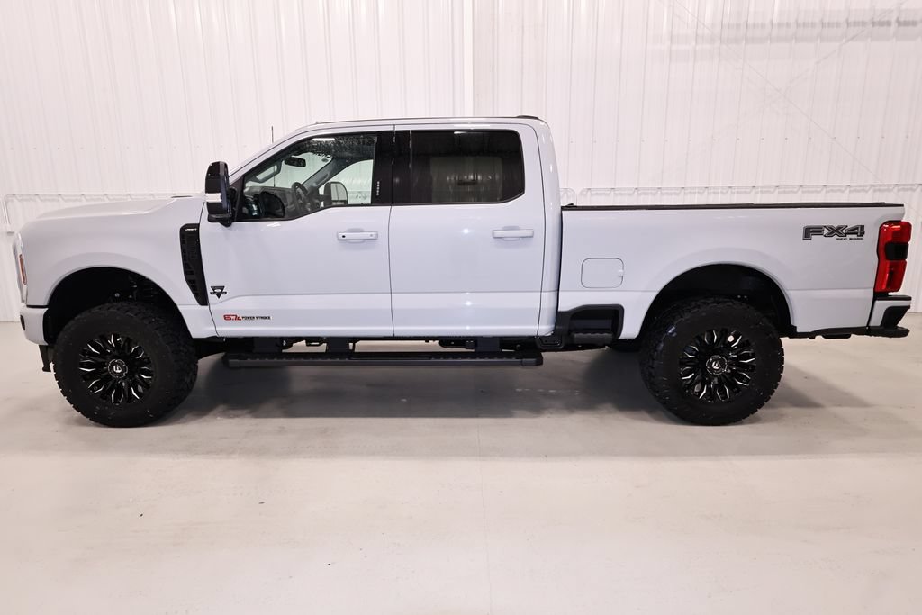 New 2026 Ford F350 Lariat w/ Black Appearance Package AWD/4WD image 6