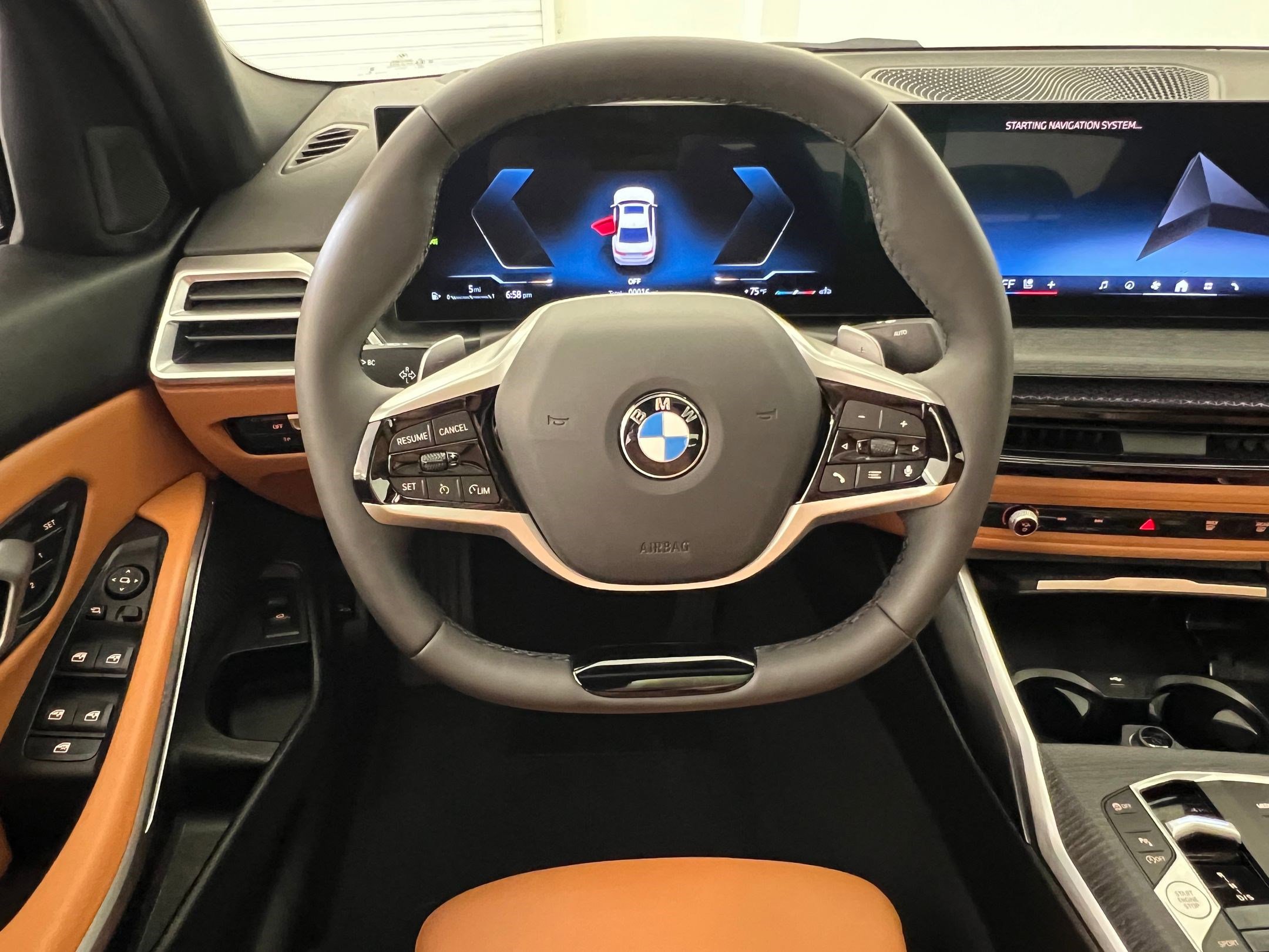 Used 2025 BMW 330i xDrive Sedan w/ Premium Package AWD/4WD image 16