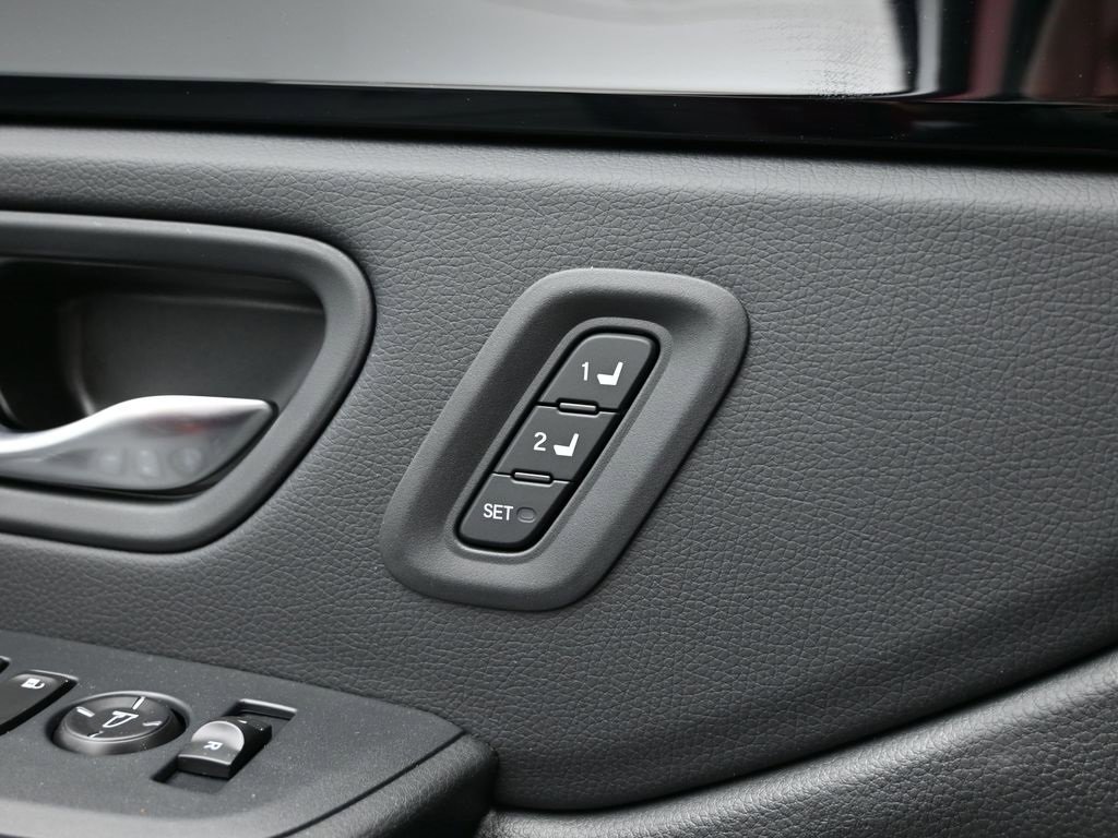 New 2025 Honda Pilot Touring image 32