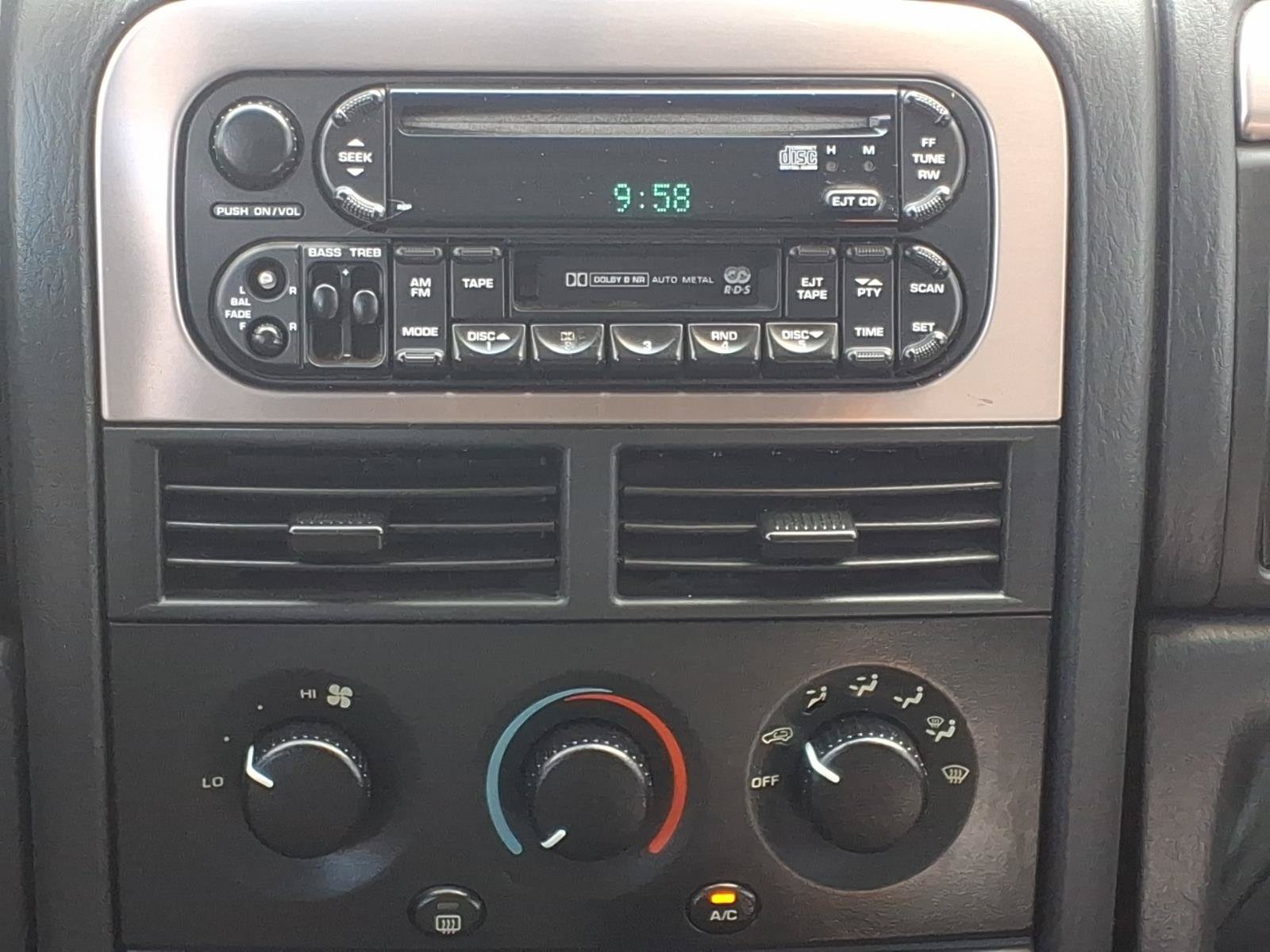 Used 2004 Jeep Grand Cherokee Laredo AWD/4WD image 6