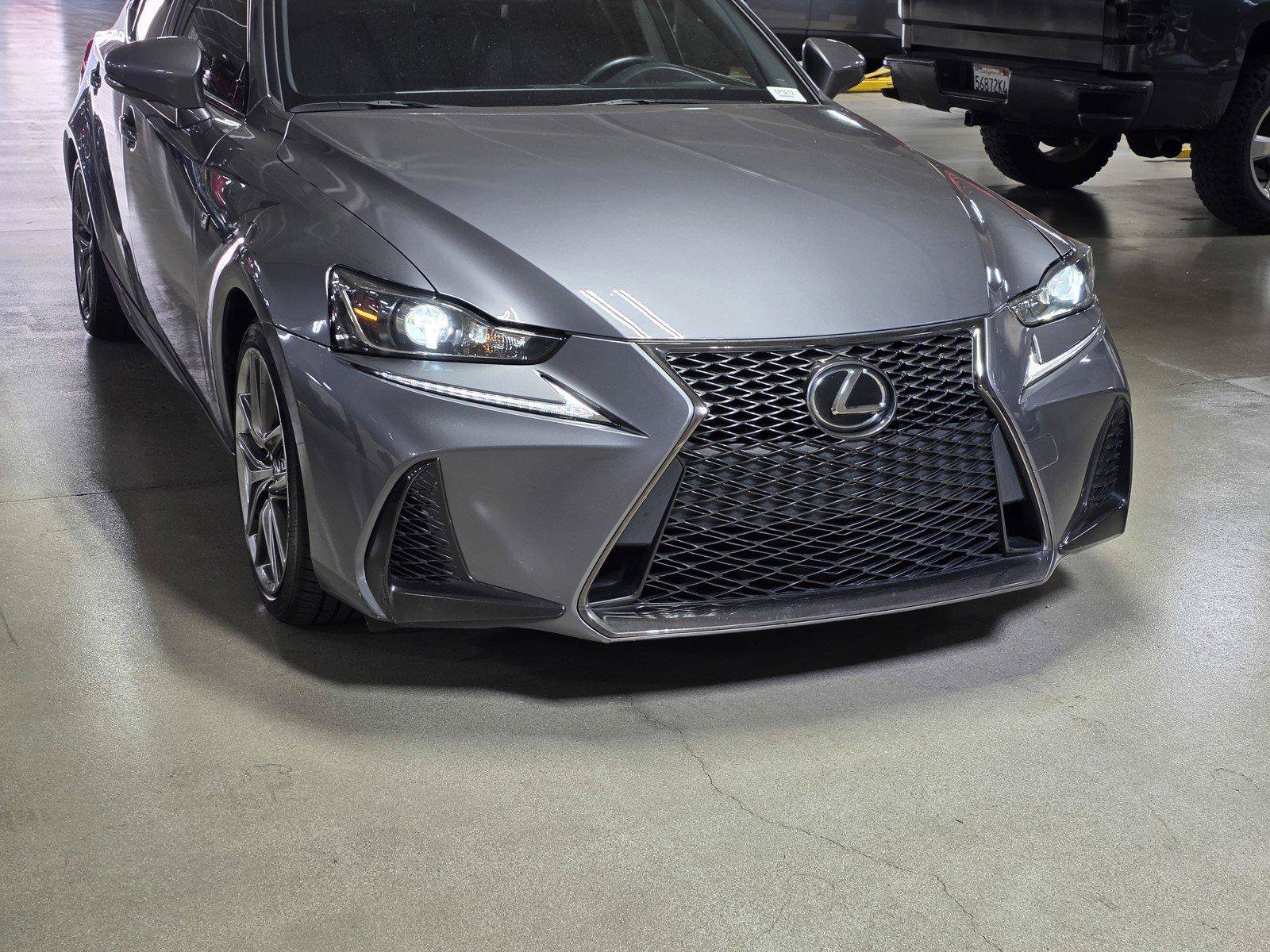 Used 2017 Lexus IS 350 F Sport w/ F Sport Package RWD image 9