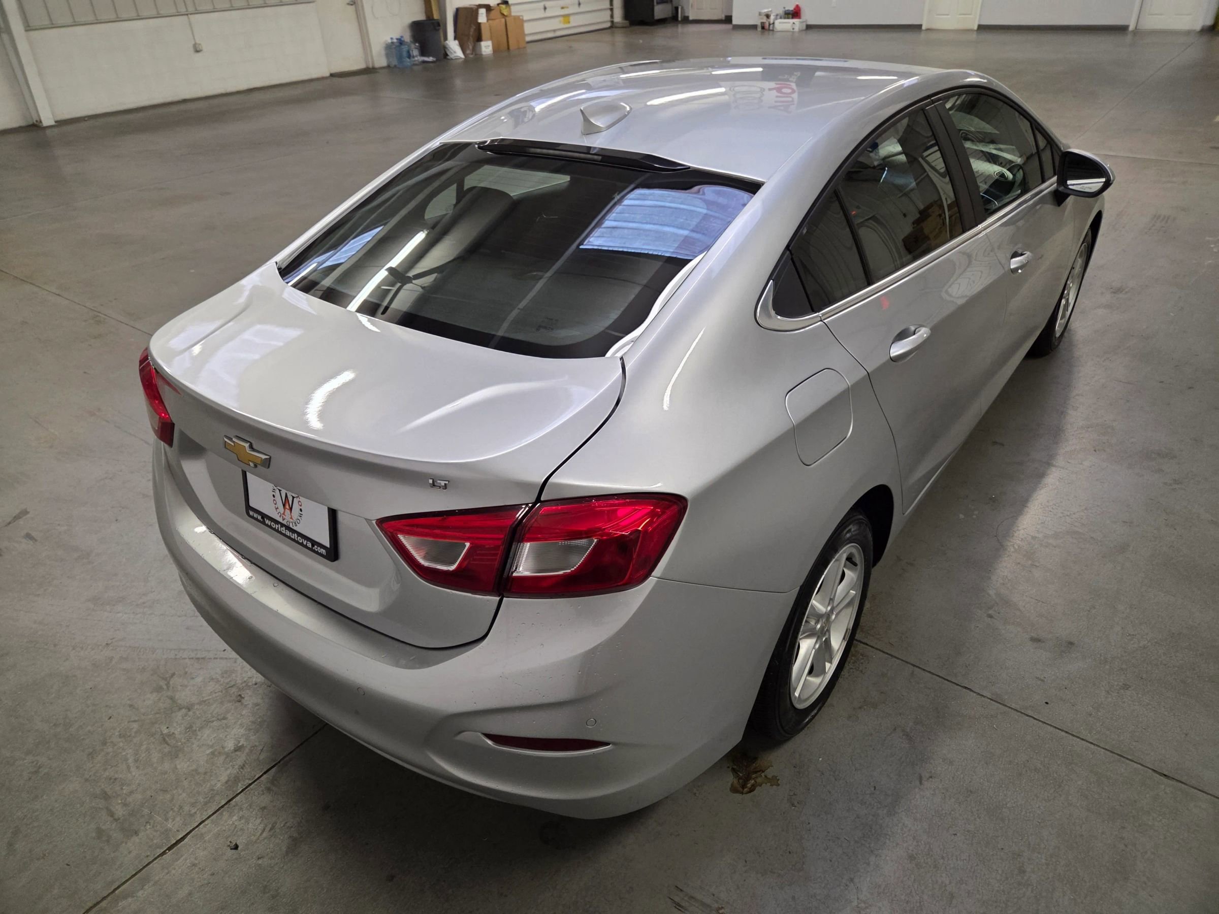 Used 2019 Chevrolet Cruze LT w/ Convenience Package FWD image 7