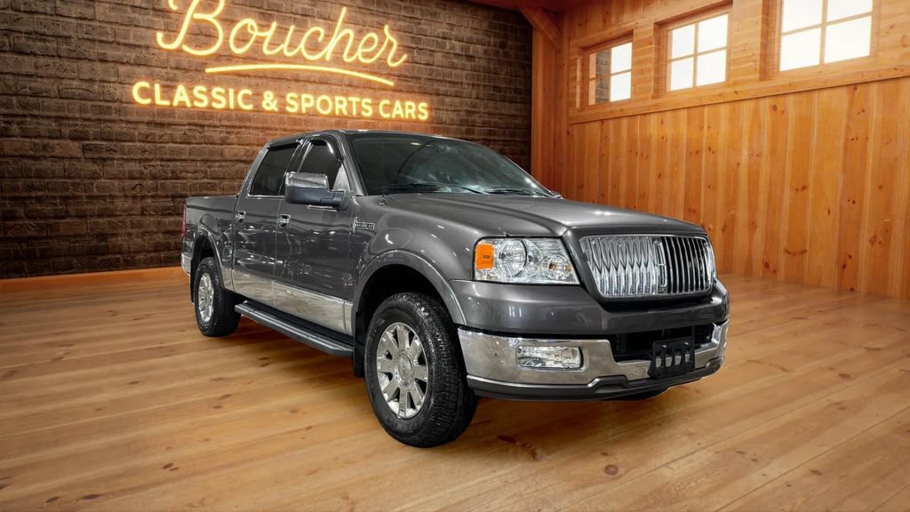Used 2006 Lincoln Mark LT 4x4 image 1