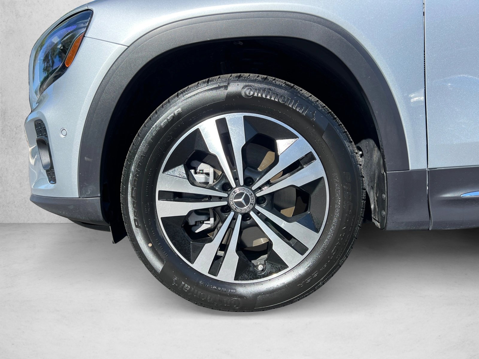 Certified 2026 Mercedes-Benz GLB 250 4MATIC image 9
