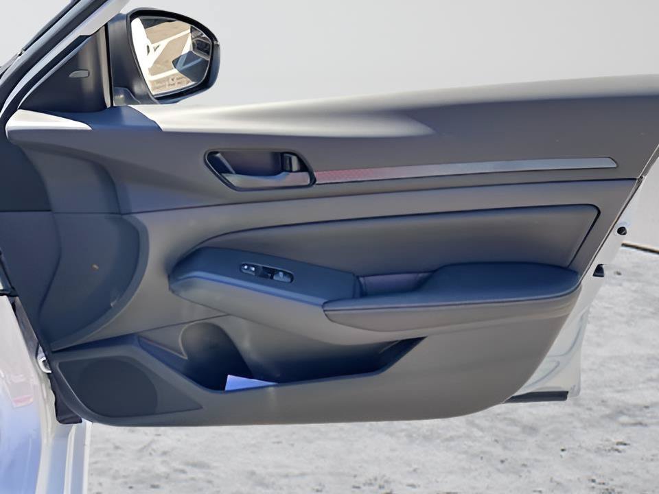 New 2026 Nissan Altima 2.5 SV FWD image 7