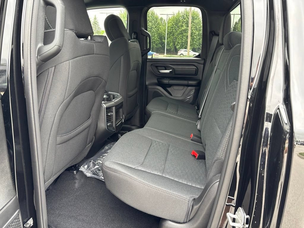 New 2026 RAM 1500 Express AWD/4WD image 9