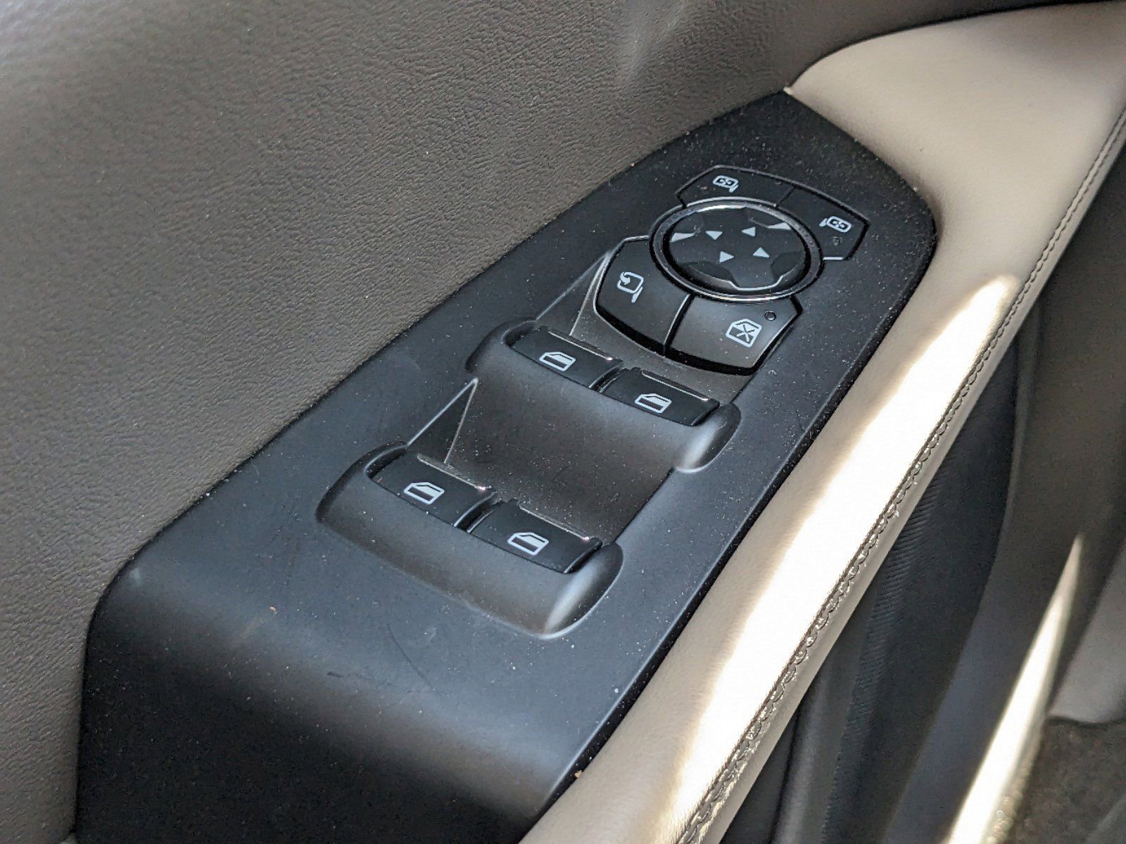 Certified 2023 Lincoln Nautilus Reserve w/ Equipment Group 201A image 27