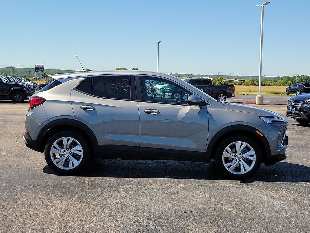 Used 2025 Buick Encore GX Preferred FWD image 6