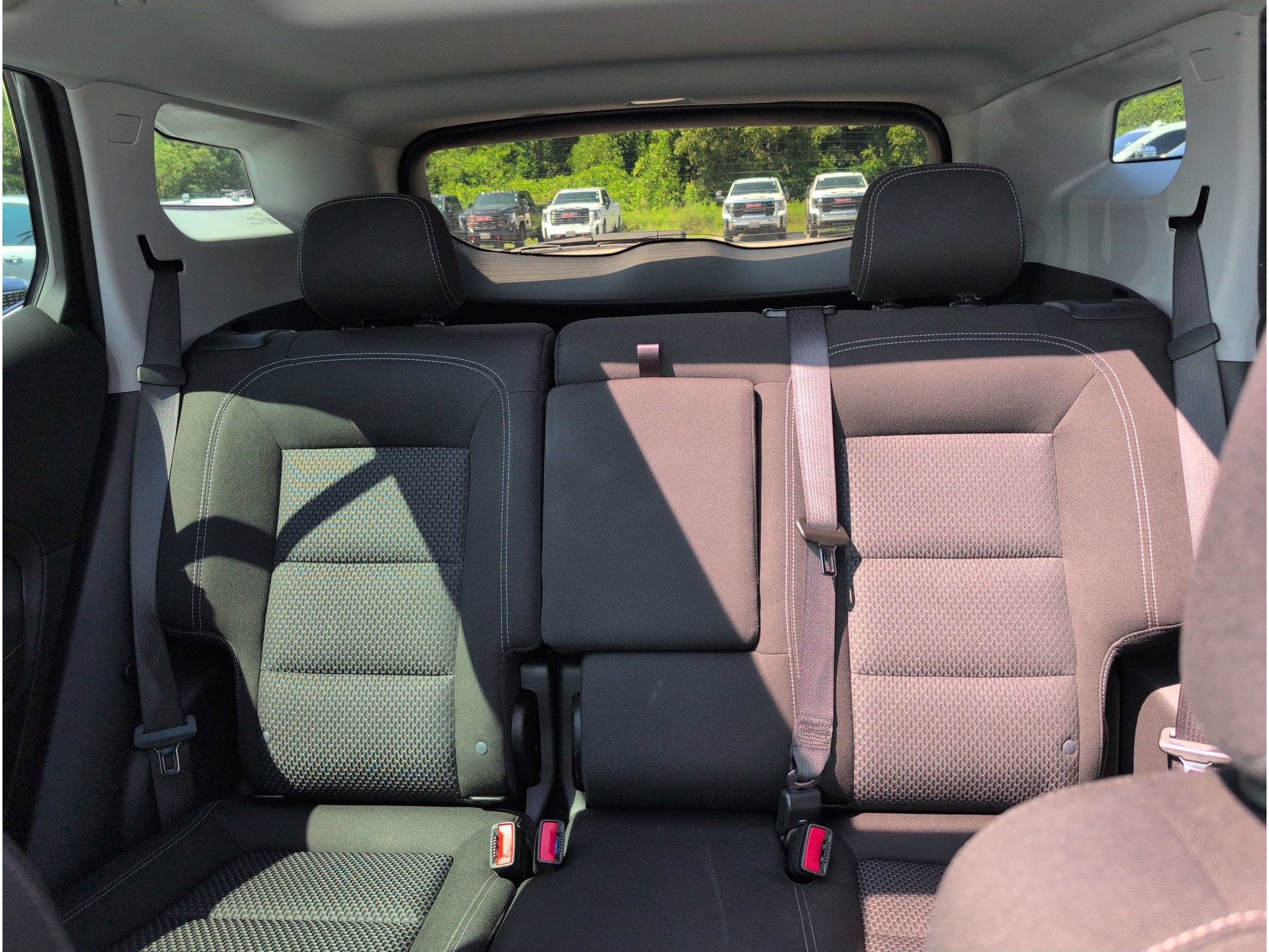 Used 2024 GMC Terrain SLE w/ Driver Convenience Package FWD image 30