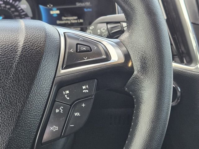 Used 2022 Ford Edge Titanium w/ Equipment Group 301A AWD/4WD image 27