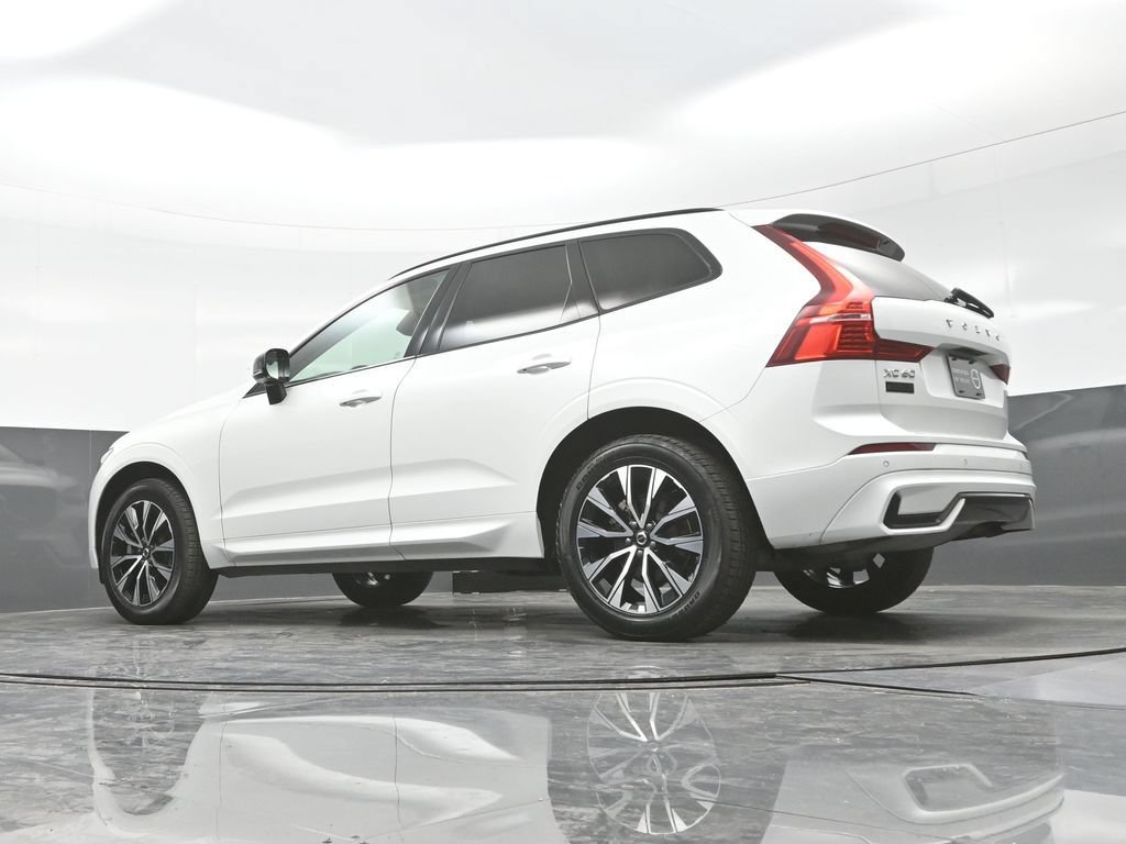 Used 2024 Volvo XC60 B5 Core w/ Protection Package Premier AWD/4WD image 27