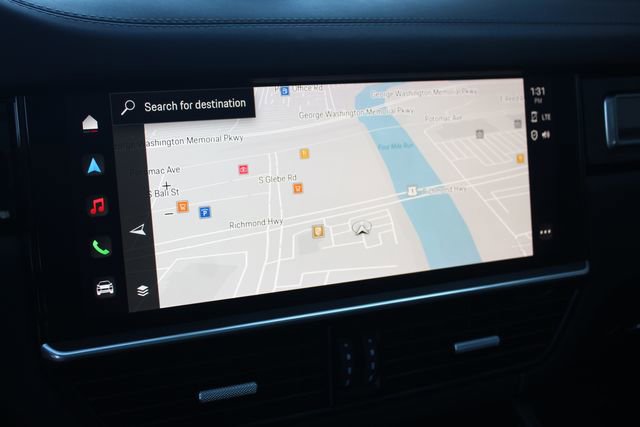 Certified 2023 Porsche Cayenne Platinum Edition w/ Assistance Package image 21